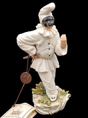 Capodimonte Porcelain Pulcinella Figurine 7.5" Commedia DellArte Napoletana Vint
